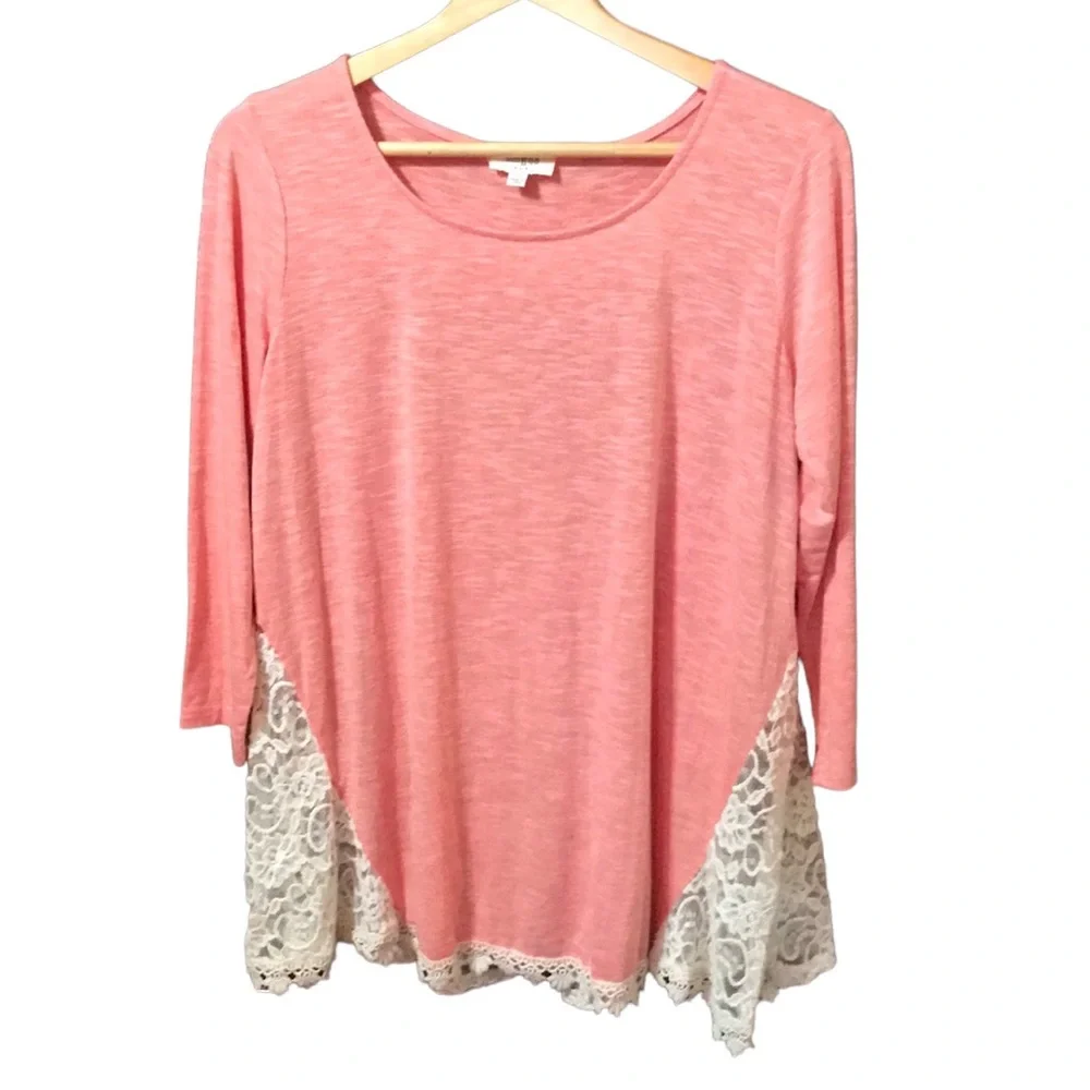 Umgee lace top Size small